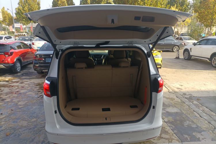 Used Buick GL8 2018 ES 28T Flagship Model China VI Standard
