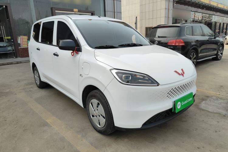 Used Wuling Hongguang New Energy 2025 Extended-Range Hybrid 50 km Standard Version
