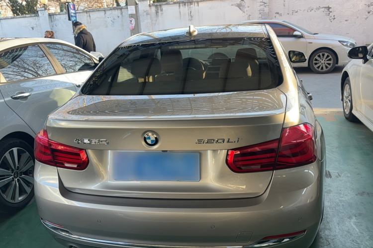 Used BMW 3 Series 2016 320Li Ambition Model
