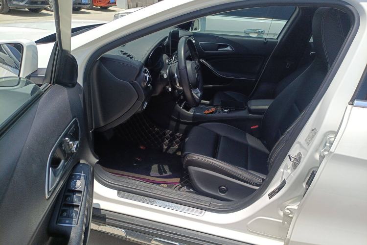 Used Mercedes-Benz GLA 2019 GLA 200 Fashion Model
