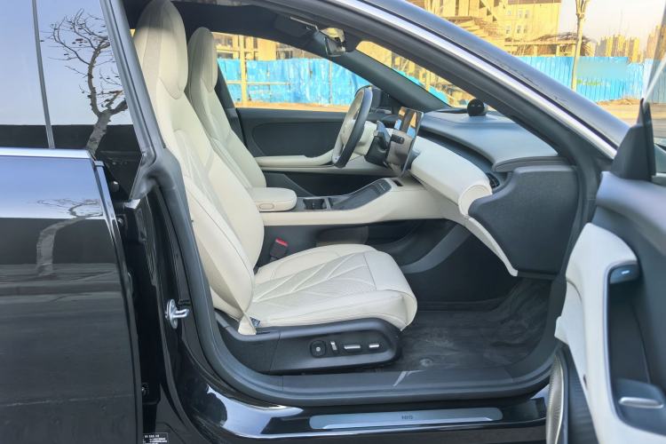 Used Nio ET5T 2025 75 kWh Touring
