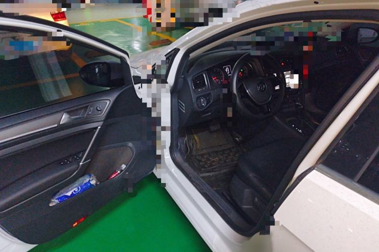 Used Volkswagen Golf 2016 230TSI Automatic Comfort Version
