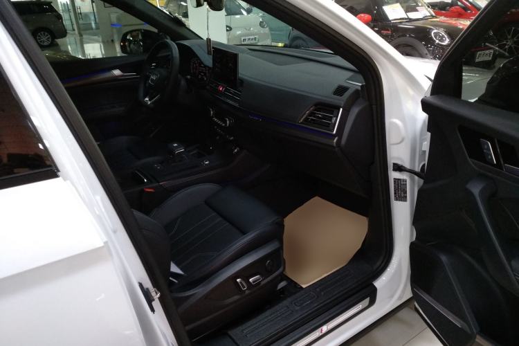 Used Audi Q5L 2025 quattro 45th Anniversary Edition 45 TFSI Luxury Dynamic Model