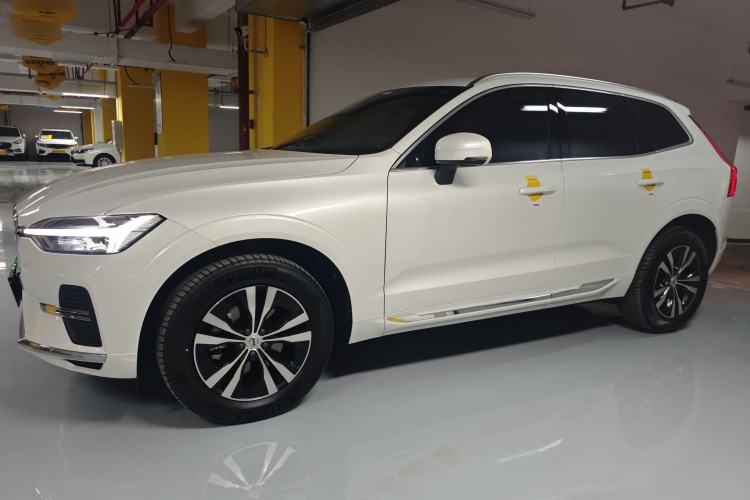 Used Volvo XC60 2023 B5 4x4 Smart Luxury Edition
