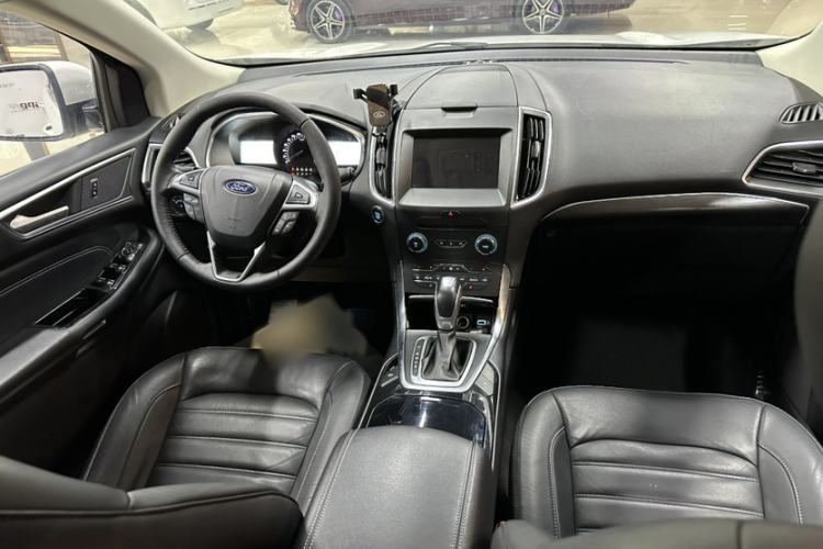 Used Ford Edge 2018 EcoBoost 245 Two-Wheel-Drive Titanium 7-Seater China V Standard
