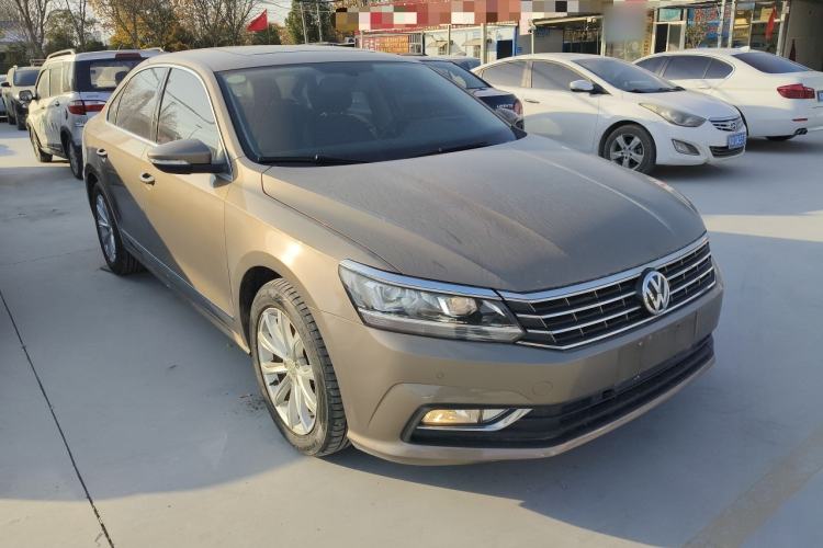 Used Volkswagen Passat 2017 330TSI DSG Luxury Edition
