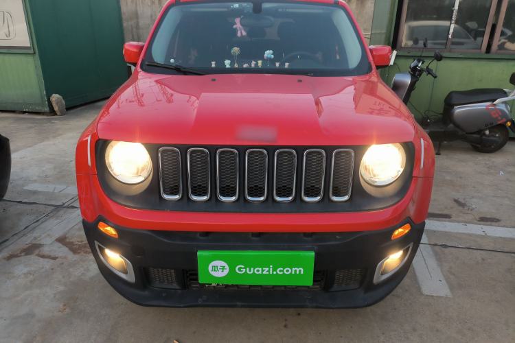 Used  Renegade 2018 Connected Large Screen Version 180T Automatic High-Energy Edition