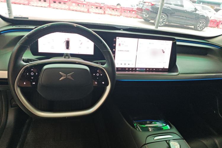 Used XPeng P7 2022 670E+
