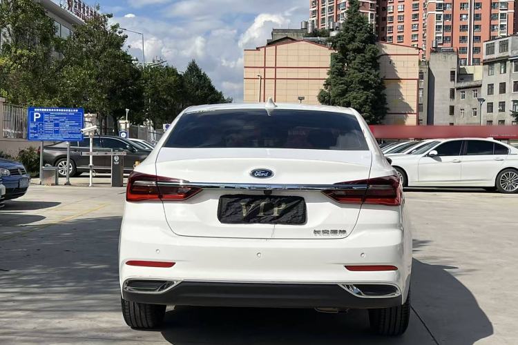 Used Ford Escort 2021 1.5L Automatic Diamond Edition
