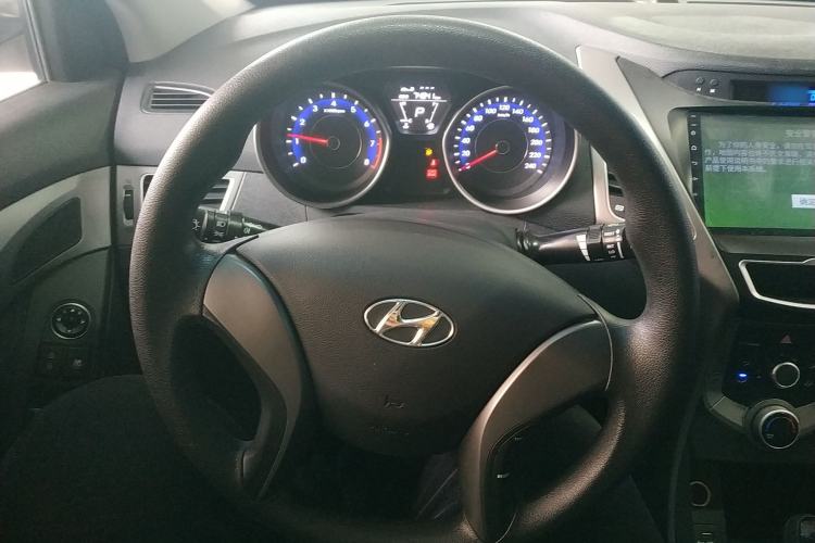 Used Hyundai Elantra 2016 1.6L Automatic Smart Version
