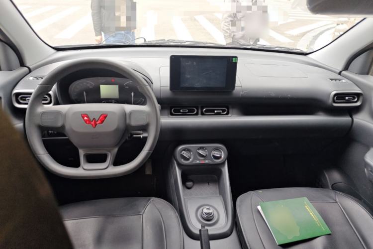 Used Wuling Hongguang New Energy 2024 All-Electric Model 300KM Standard Version
