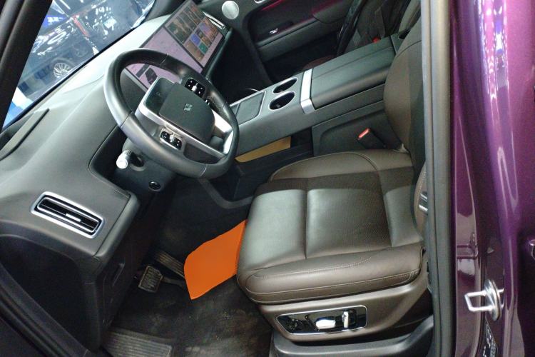 Used Li Auto L8 2023 Air model
