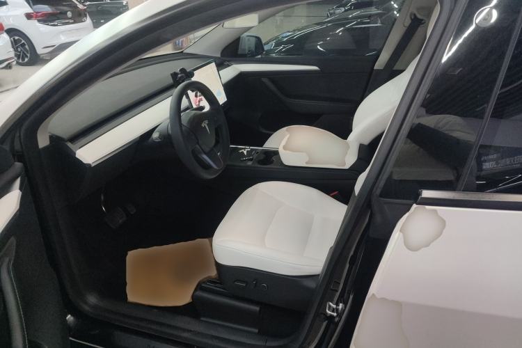 Used Tesla Model Y 2021 Standard Range Rear-Wheel Drive Version
