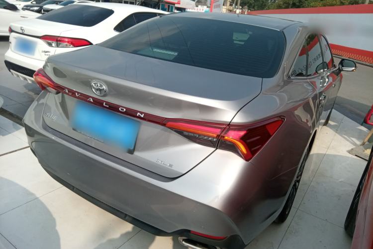 Used Toyota Avalon 2019 2.0L XLE Premium Edition China VI

