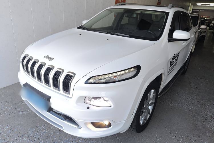 Used Jeep Cherokee 2017 2.4L Professional Smart Edition