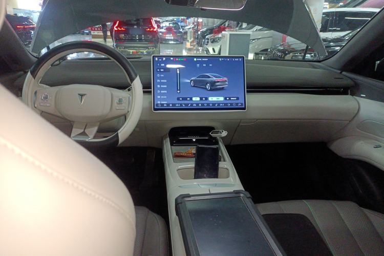 Used Deepal L07 2025 530Max DeepBlue Intelligent Driving AD PRO Pure-Electric Version
