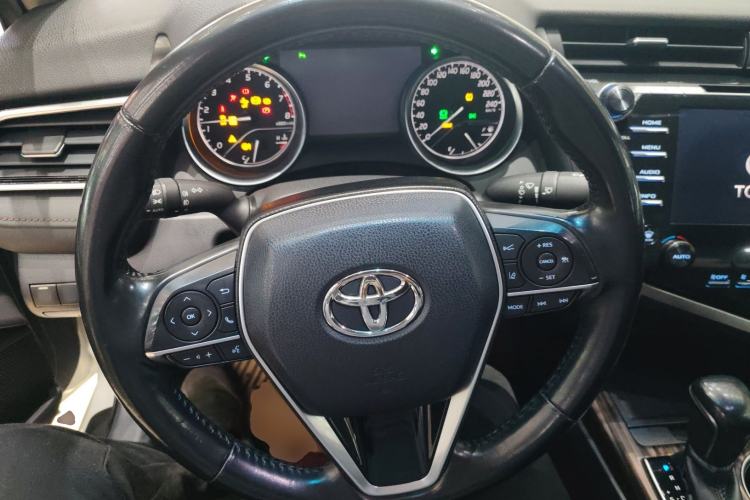Used Toyota Camry 2018 2.5G Luxury Edition
