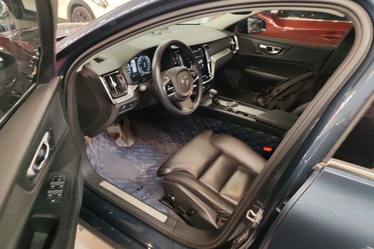 Used Volvo S60 2020 T4 Zhiyuan Luxury Edition