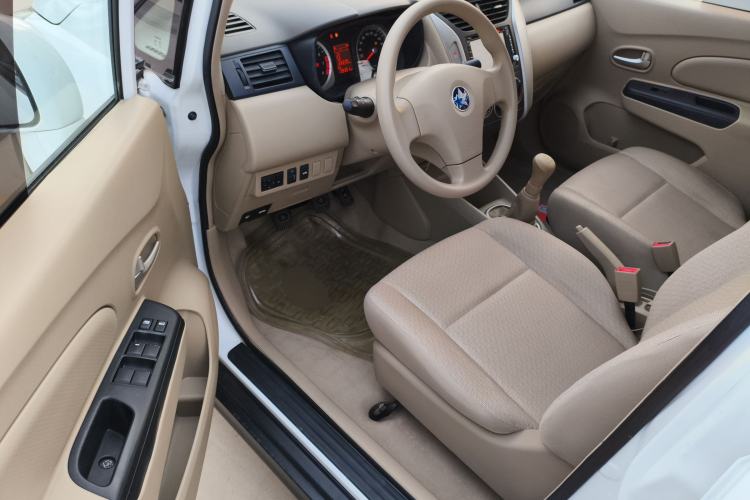 Used Venucia D50 2014 1.6L Manual Splendid Edition
