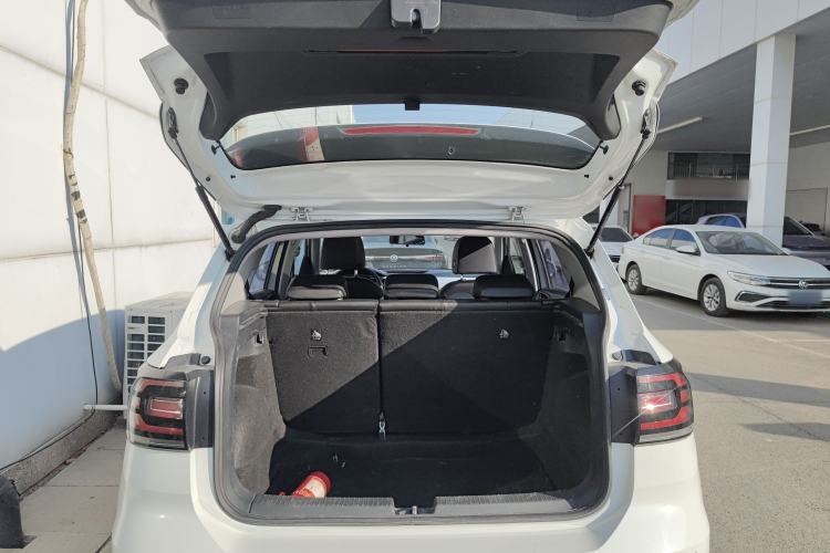 Used Volkswagen Tacqua 2023 200TSI DSG Joy-Connect Edition
