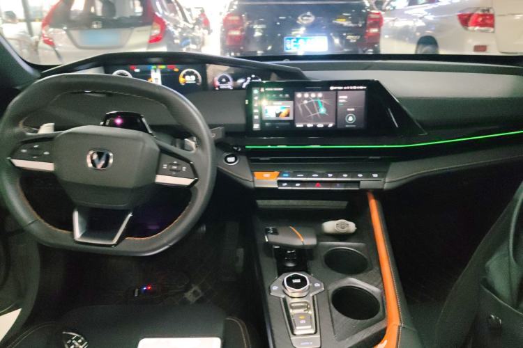 Used Changan UNI-V 2022 1.5T Prestige Version
