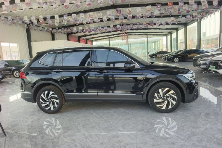 Used Volkswagen Tiguan L 
