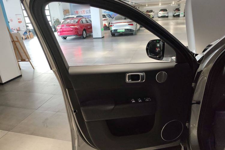 Used Li Auto L9 2022 Max model
