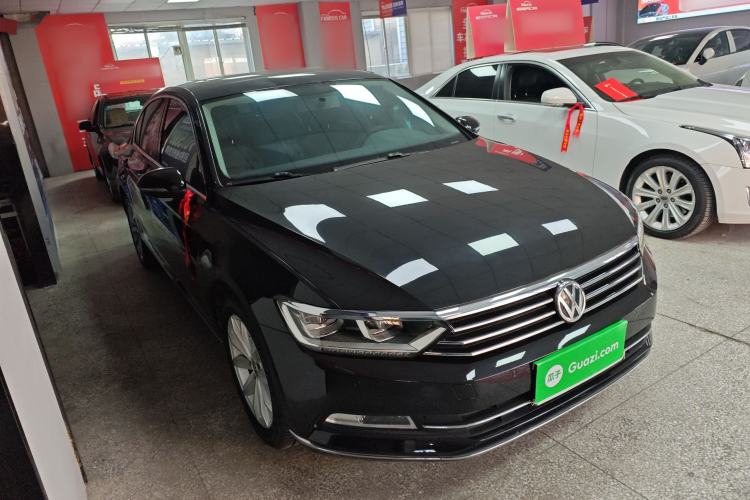 Used Volkswagen Magotan 2019 330TSI DSG Leading Edition China V Standard
