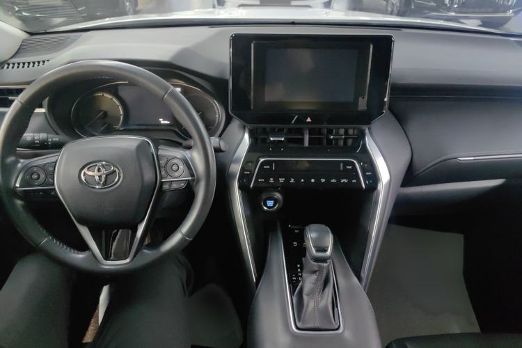 Used Toyota Harrier 2022 2.0L CVT Two-Wheel Drive Luxury Edition