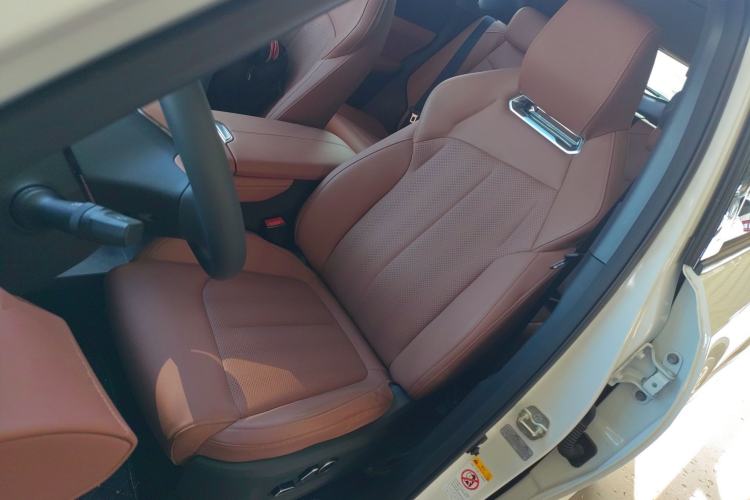 Used Changan UNI-Z 2025 1.5T Premium Edition
