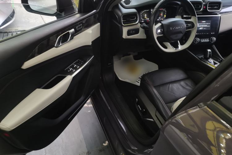 Used Lynk & Co 02 2022 1.5T DCT Shine Pro
