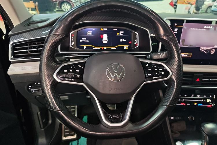 Used Volkswagen Tiguan L 2023 330TSI Automatic Two-Wheel Drive R-Line Enjoyment Edition