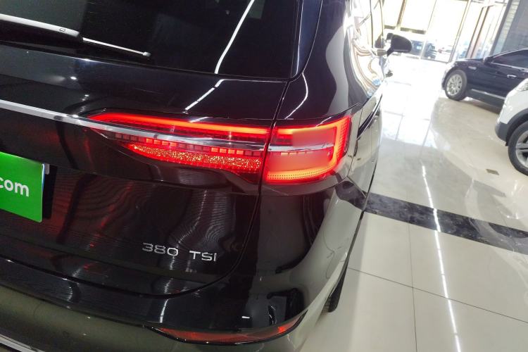 Used Volkswagen Viloran 2023 380TSI Prestige Edition
