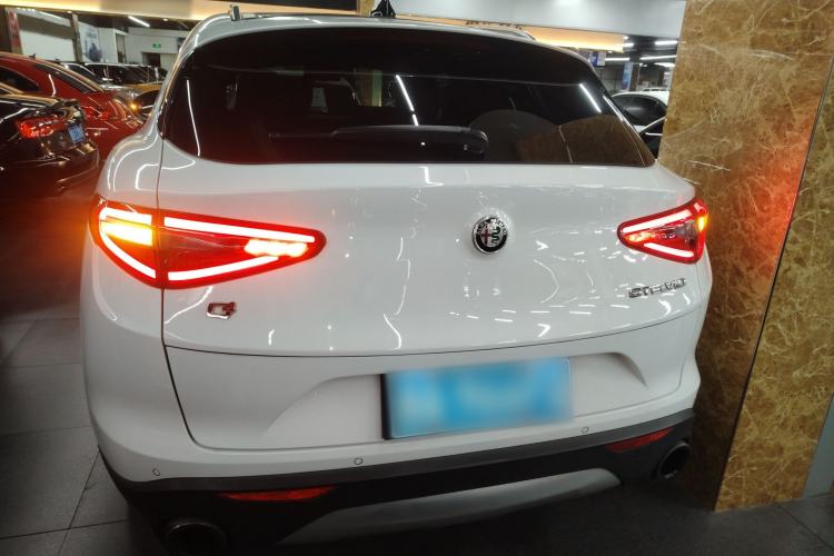 Used Alfa Romeo Stelvio 2017 2.0T 200HP Luxury Edition