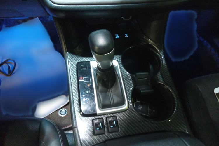 Used Toyota Highlander 2018 2.0T Four-Wheel Drive Luxury Version 7 Seats China VI Standard