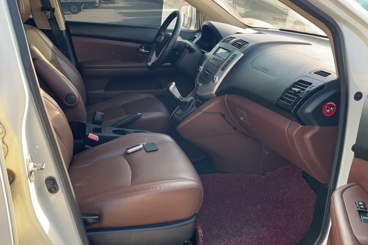 Used BYD S6 2014 2.0L Manual Luxury 5-Seater
