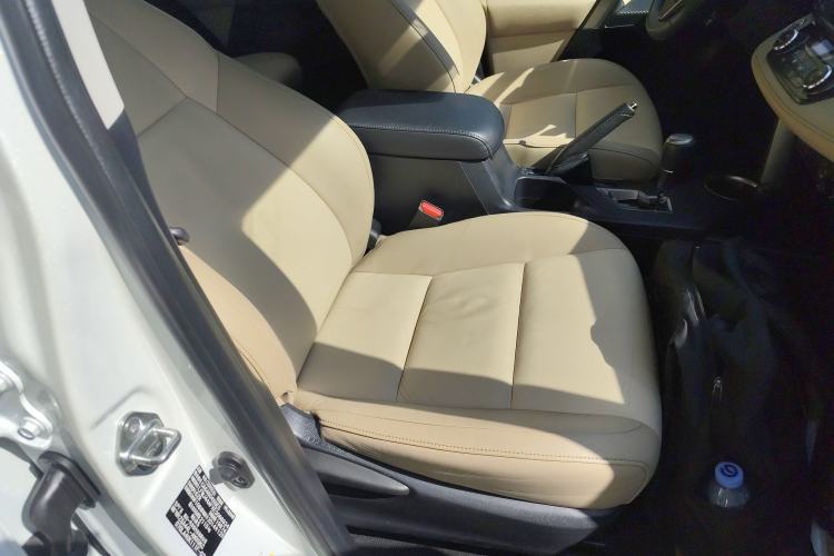 Used Toyota RAV4 2015 2.0L CVT Four-Wheel Drive New Edition
