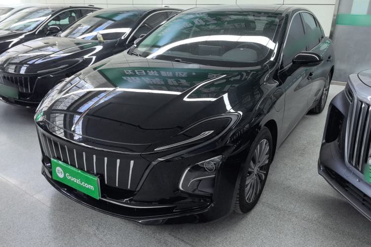 Used Hongqi E-QM5 2022 431 km Charge & Enjoy Edition