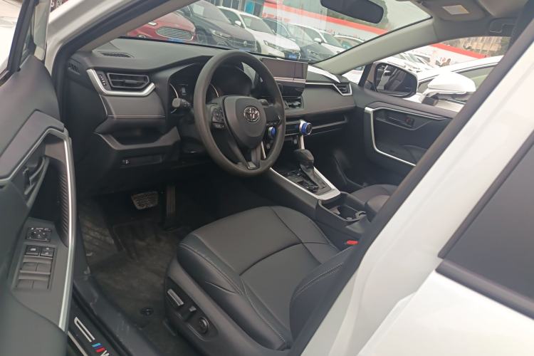 Used Toyota Wildlander 2023 2.0L CVT Two-Wheel Drive Leading Edition
