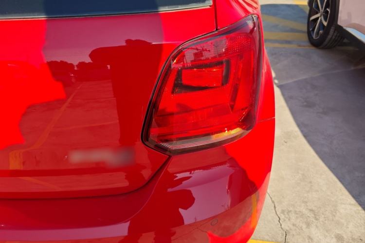 Used Volkswagen Polo 2016 1.6L Automatic Comfort Model
