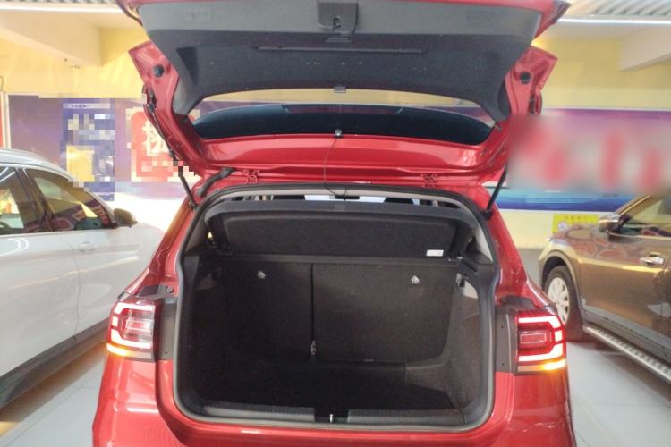 Used Volkswagen Tacqua 2020 1.5L Automatic Yue
