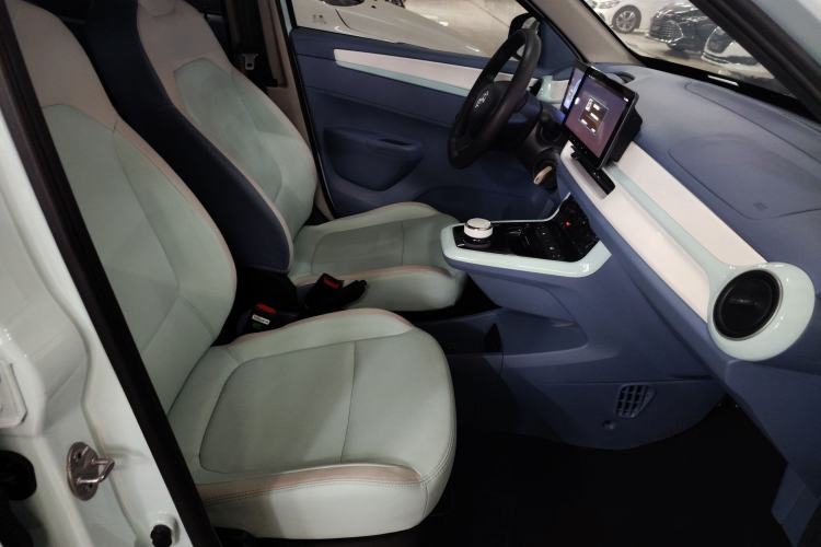 Used Dongfeng NAMMI BOX 2022 Revised Light Wind Edition 201 km Standard Version
