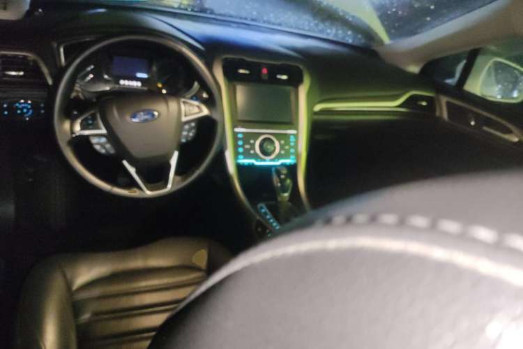 Used Ford Mondeo 2013 2.0L GTDi 200 Fashion Edition
