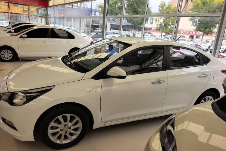 Used Hyundai Verna 2016 1.4L Manual Cool Edition GLS
