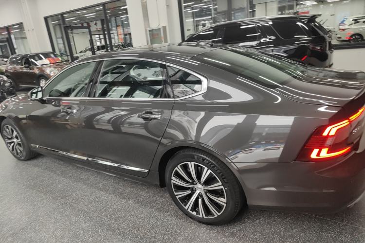 Used Volvo S90 2022 B5 Zhiyi Luxury Edition