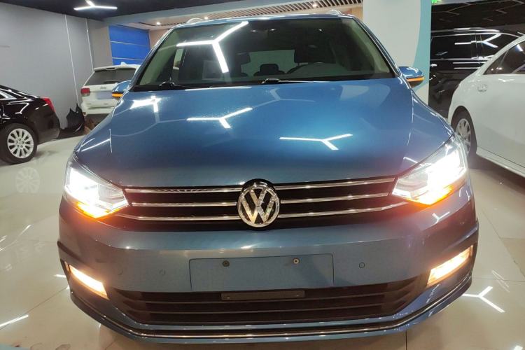 Used Volkswagen Touran 2016 Volkswagen Touran L 280TSI DSG Comfort Edition
