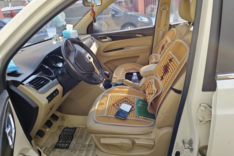 Used Baojun 730 2016 1.5L Manual Luxury Edition 7 Seats