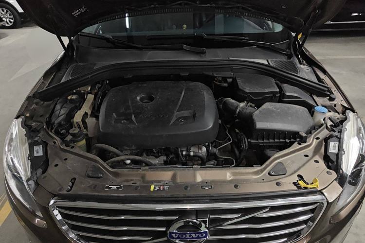 Used Volvo XC60 2017 T5 AWD Smart Upgrade Model
