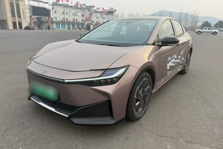 Used Toyota bZ3 2023 616 km Long-Range Premium