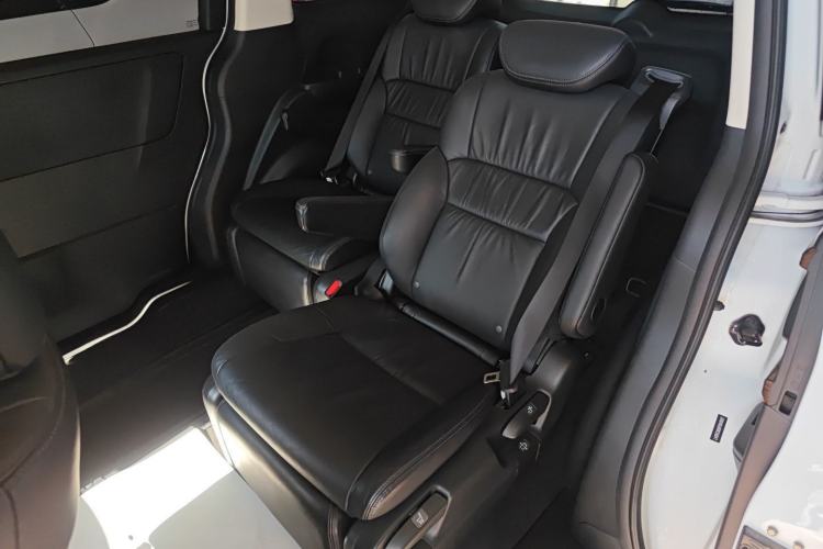 Used Honda Odyssey 2015 2.4L Smart Edition
